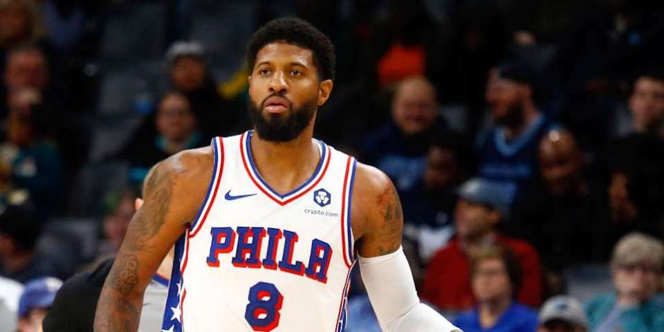La star dei Lakers Paul George in una proposta commerciale di successo multi-squadra