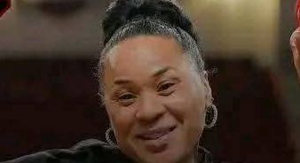 Dawn Staley’s Trio of Talented Guards: A Historic Triple Nomination for the Prestigious Wade Trophy, Highlighting South Carolina’s Dominance in Women’s College Basketball