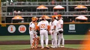 “Thunderstorm Turns Tense Showdown into Sunday Showstopper: Rain Halts Thriller Between Vols and Tigers, Paving the Way for an Electrifying Doubleheader that Promises to Keep Fans on the Edge of Their Seats”