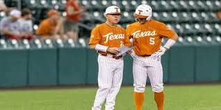No. 3 Texas baseball wins an SEC regular season crown, defeating Oklahoma, 7-4